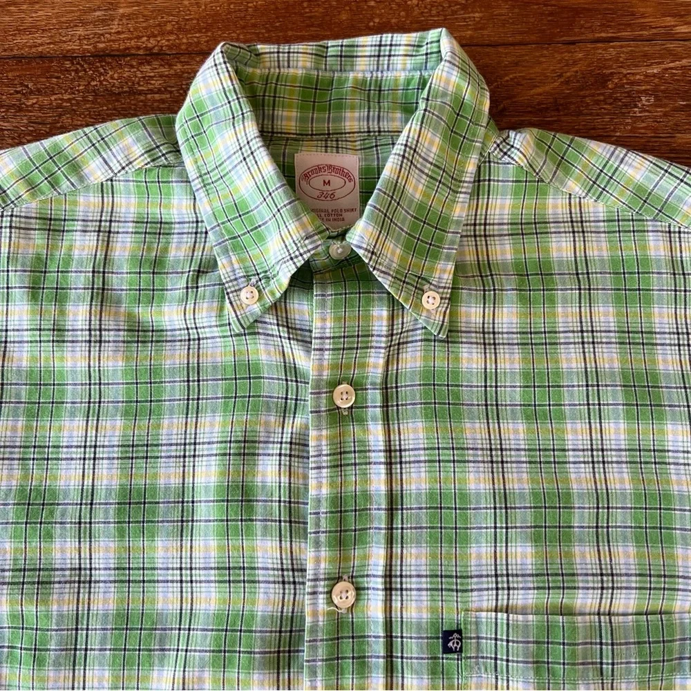 Brooks Brothers 346 Button Down Short Sleeve Shirt Mens Green Plaid Medium